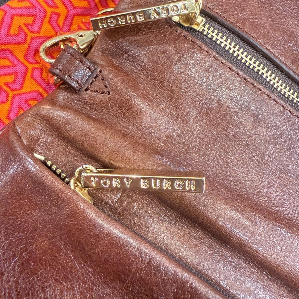 Tory Burch Chocolate Leather Chain Bag - Picture 4 of 6